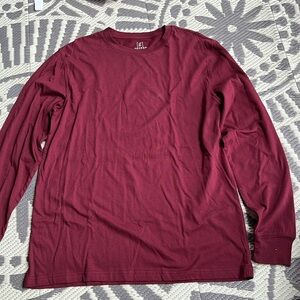 Never been worn Men’s Medium long sleeve shirt